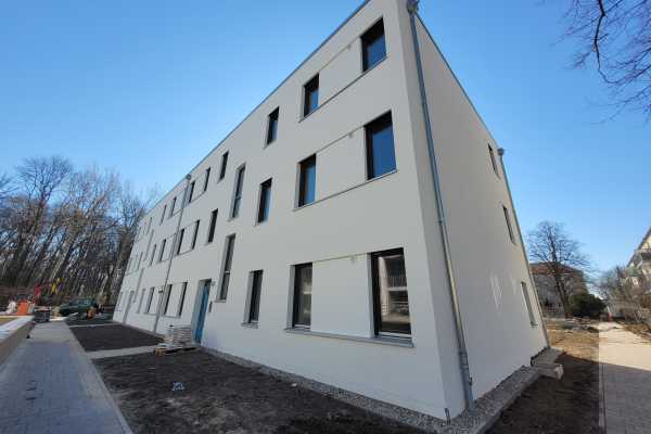 Erstbezug - Moderne 2-Zimmer-Wohnung in unmittelbarer Nähe zum Schloss Biesdorf!!